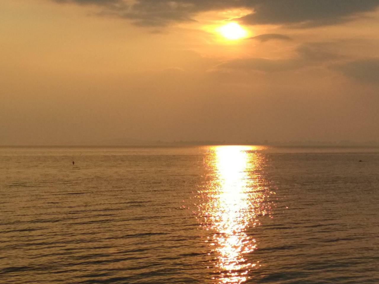 Victoria Appartement Pomorie Buitenkant foto
